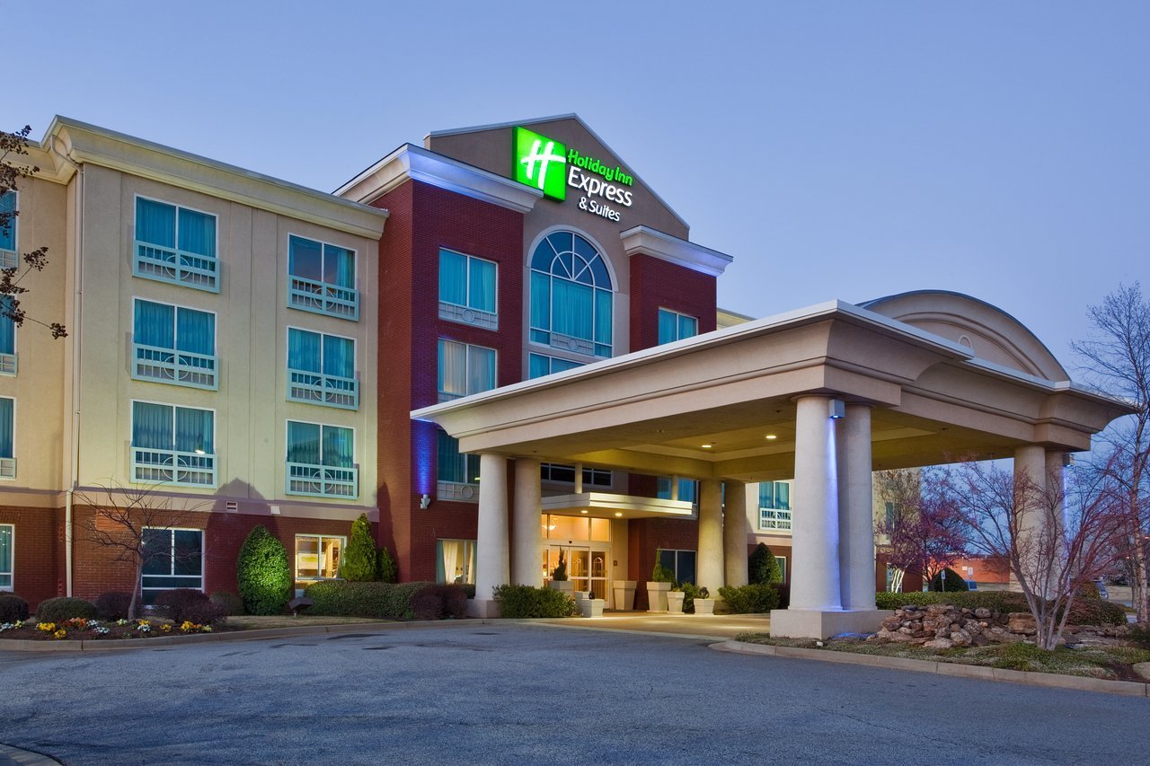 Holiday Inn Express & Suites I-26 & Us 29 At Westgate Mall - Spartanburg