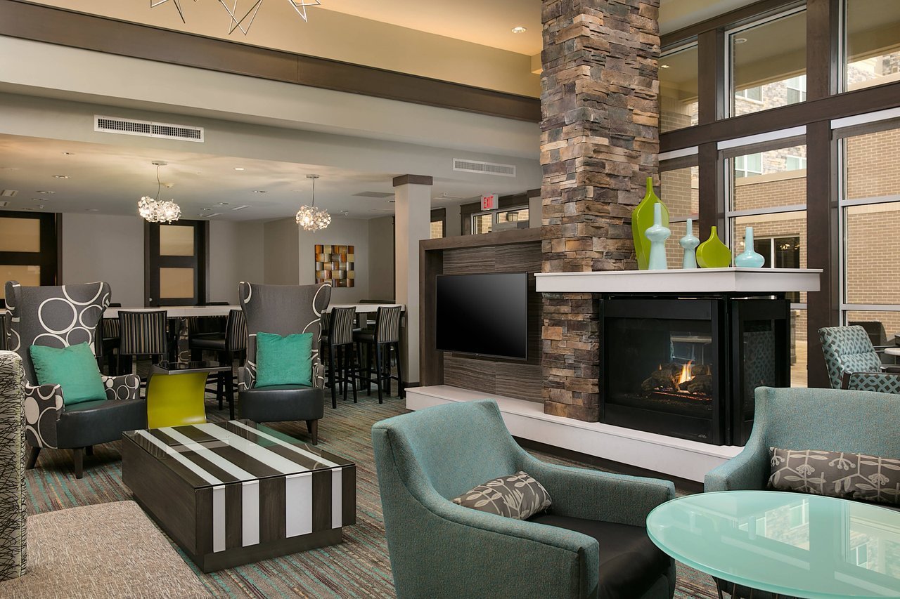 Residence Inn by Marriott Kansas City at the Legends, Kansas City, KS ...